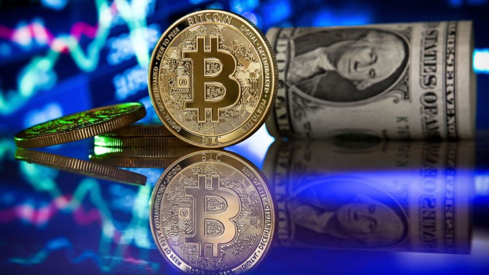 Dólar Bitcoin retrocediendo en un mercado con incertidumbre