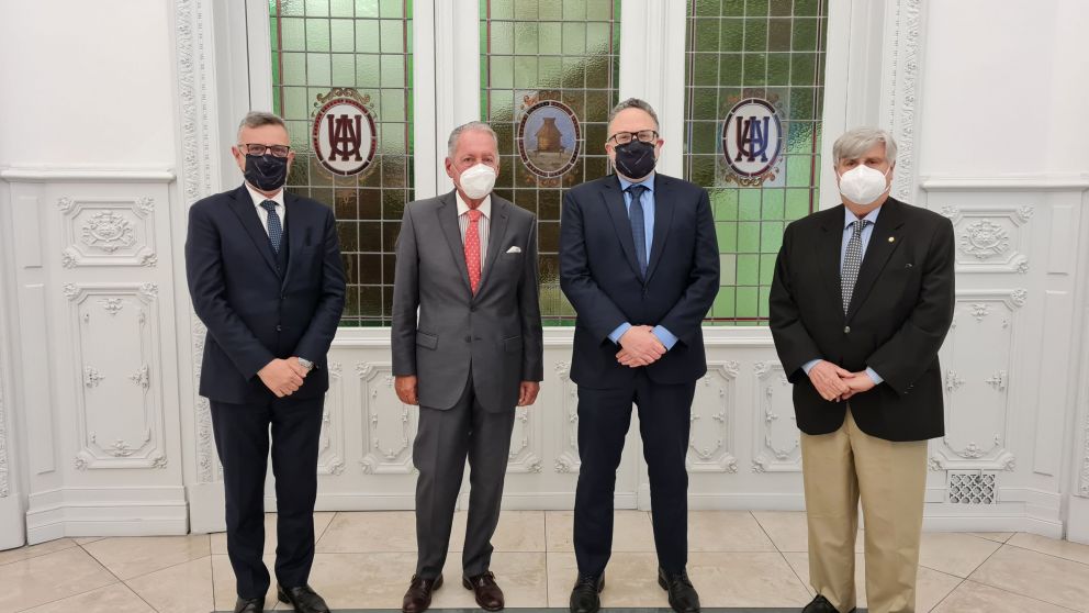 Schale y Kulfas fueron recibidos por Funes de Rioja y Rodríguez