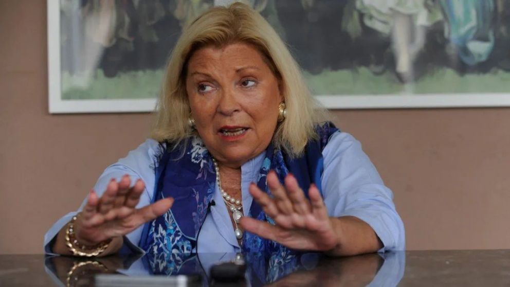 Carrió advirtió por las consecuencias de las renuncias de los ministros