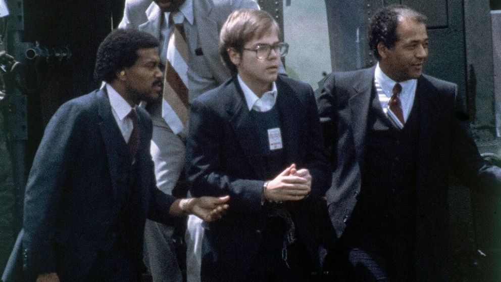 Hinckley sufría de psicosis y no fue acusado de asesinato