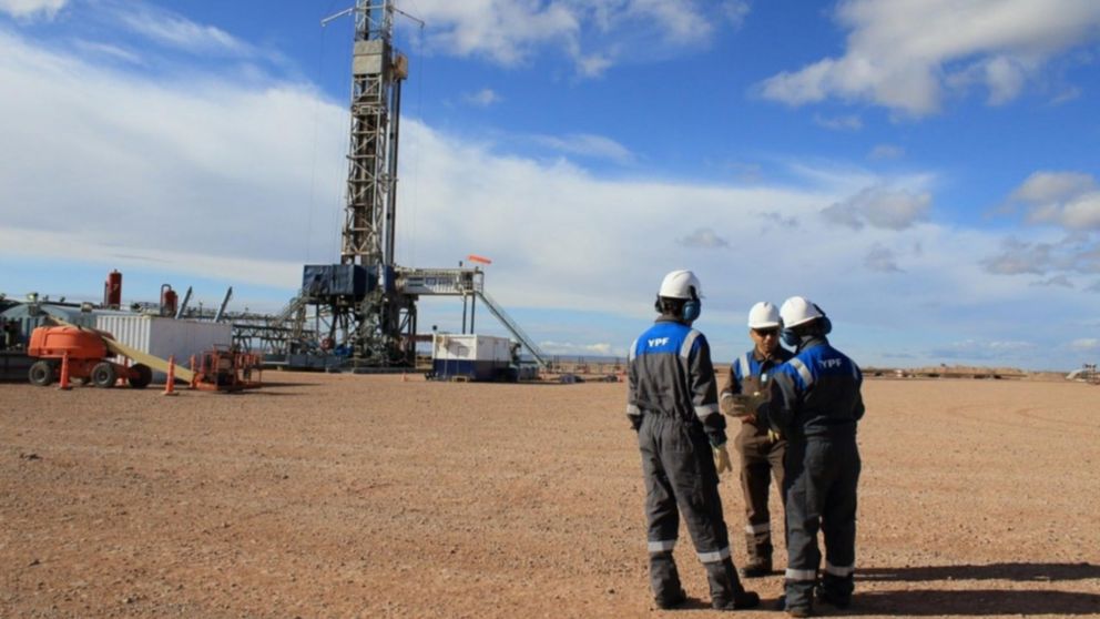 Pymes reclaman que incluyan a YPF en el Compre Argentino