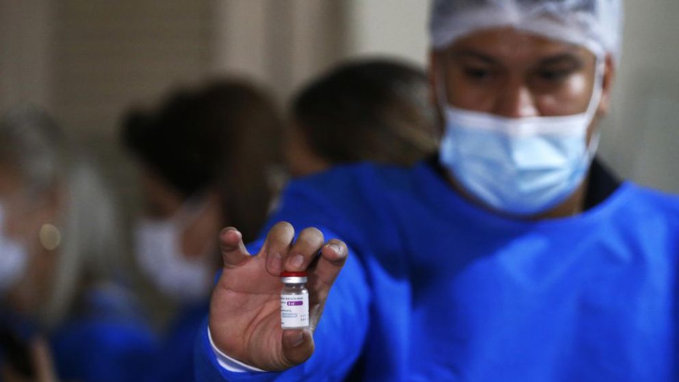 La cuarentena de las vacunas estara hasta que el laboratorio pueda presentar los documentos