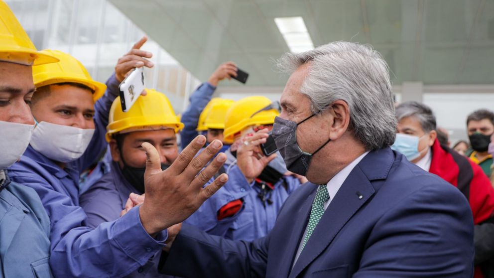 El presidente Alberto Fernández en una inauguración en José C. Paz.