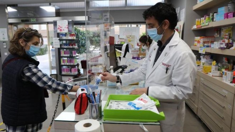 Consumo de medicamentos cayó hasta 20% interanual en julio