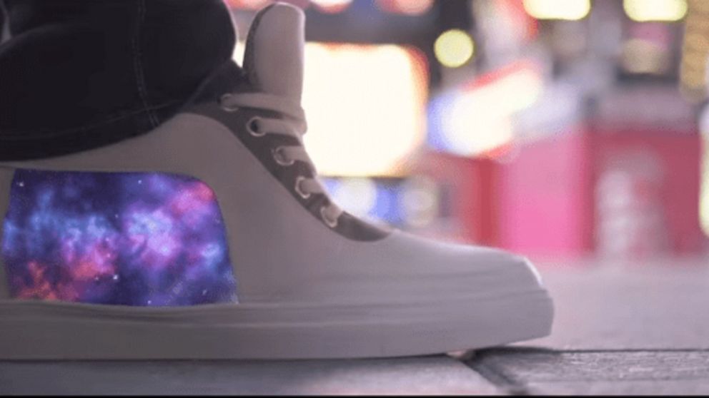 Zapatillas con pantalla