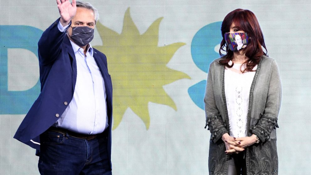 Alberto y Cristina en el final de la jornada electoral