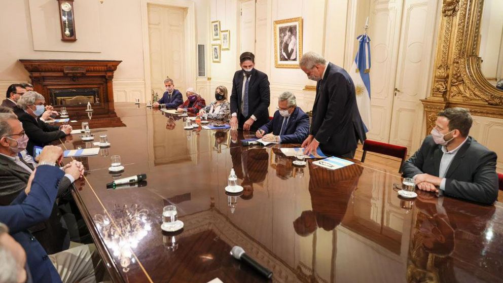 El acuerdo paritario fue alcanzado por "unanimidad" e incluyo a los docentes nucleados en Fatun