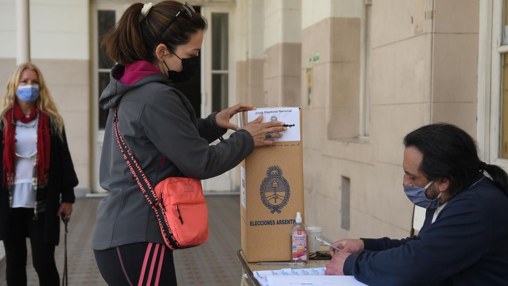 El oficialismo solo ganó en seis provincias