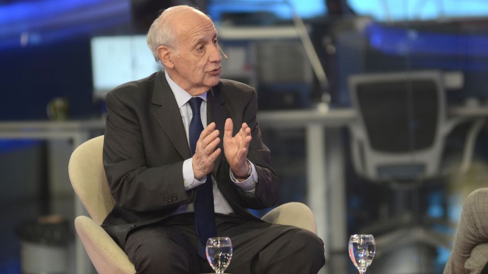 Para Roberto Lavagna, "esto evidencia alg�n tipo de acceso a la cuenta de Gmail" o acceso a su lista de contactos