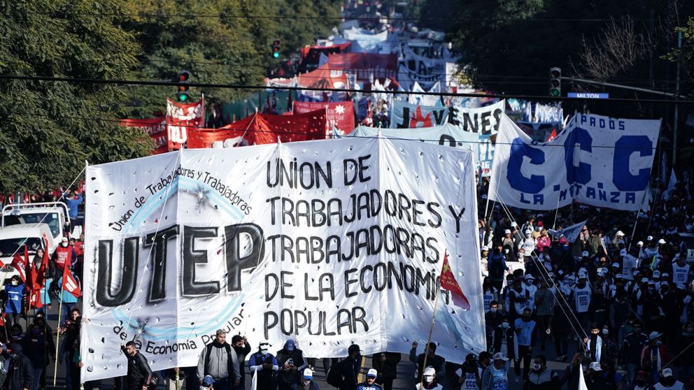 La central de Azopardo y los movimientos sociales alineados a la Casa Rosada marcharán en respaldo