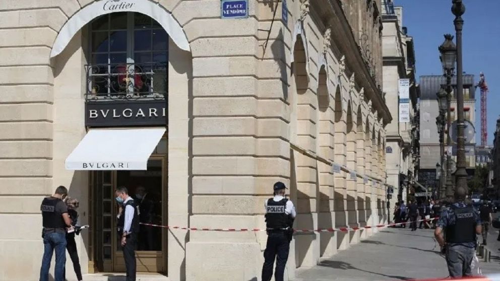 Roban 10 millones de euros en joyas en París