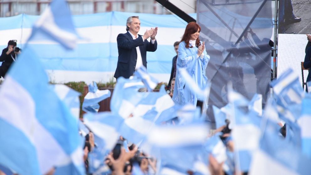 Alberto y Cristina encabezarán el jueves el cierre de campaña a nivel nacional