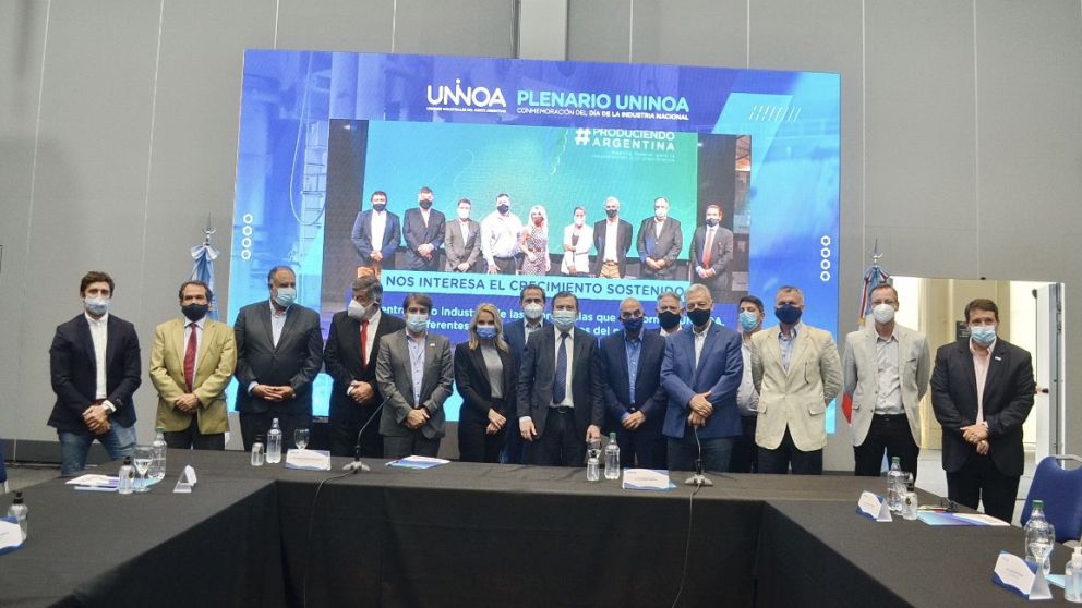 Los presidentes de diez uniones industriales del norte argentino fueron los anfitriones del plenario