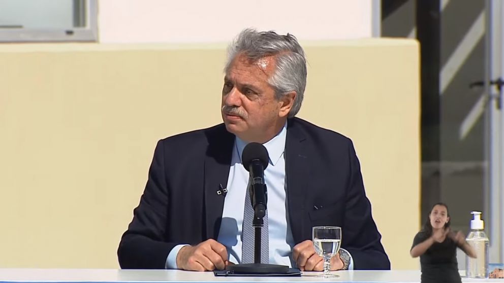 Alberto Fern�ndez en el Parque Industrial Hudson 