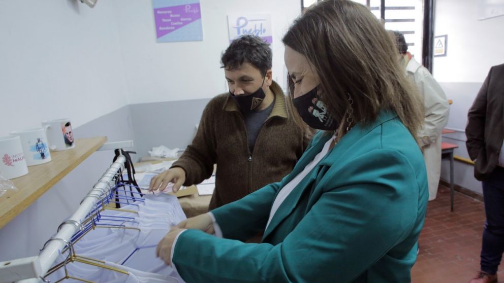 Marcela Passo de recorrida por locales en La Plata