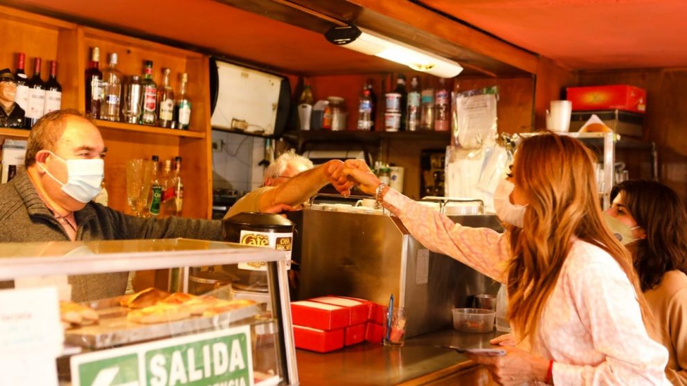 Tolosa Paz aseguró en campaña que las exportaciones están creciendo a niveles de 2012 y de 1990