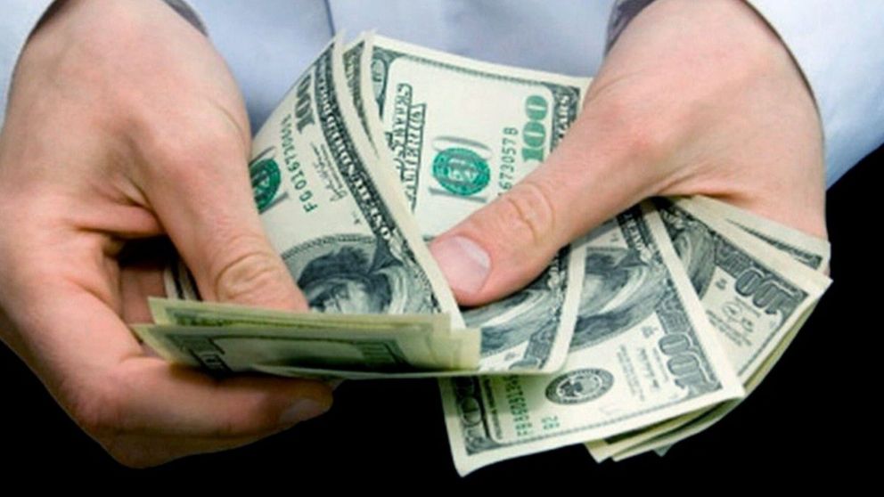 Dólar hoy: ¿cuál es su precio con impuestos?