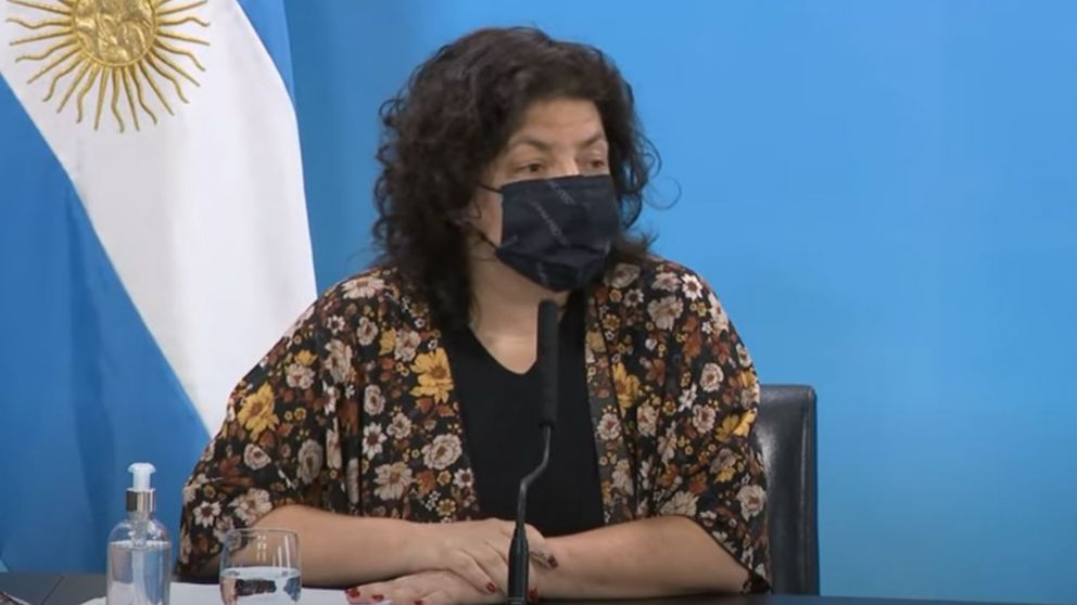 Tras regresar de Rusia, Vizzotti dio una conferencia para anunciar la vuelta del p�blico en los estadios