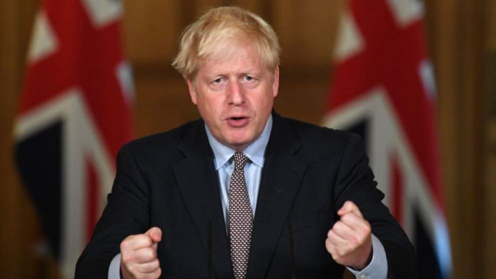 "La condici�n primordial que hemos establecido es que han de garantizar el paso seguro de los que quieran marcharse hasta y despu�s del 31 de agosto", dijo Johnson