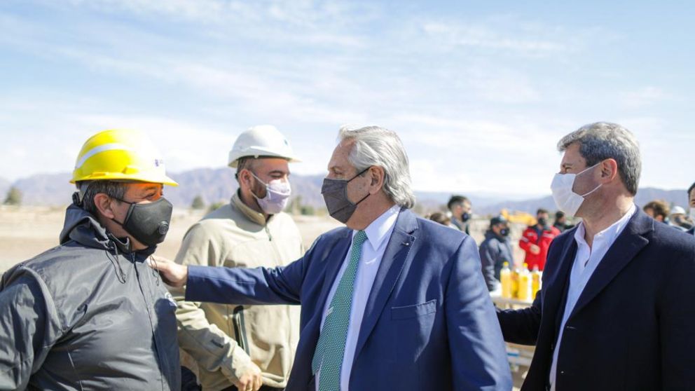 En su visita a San Juan, Alberto aseguró que "vamos a la puerta de salida a la vida que queremos"