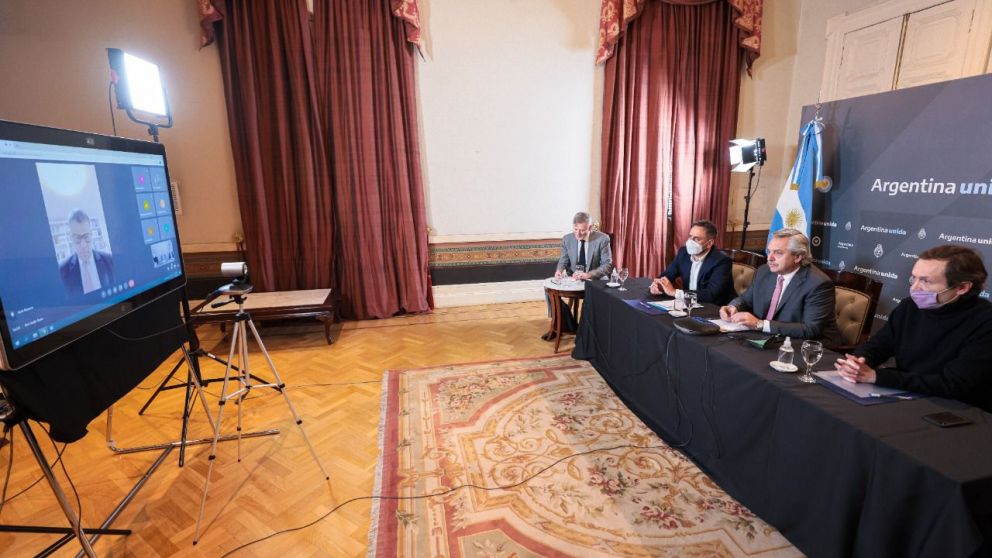 Alberto se comprometi� a trabajar en transici�n energ�tica