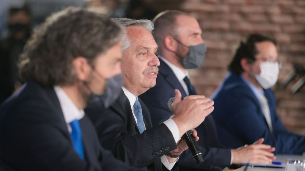 Alberto Fernández durante el lanzamiento