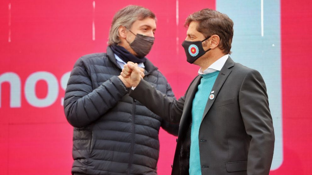 Axel Kicillof junto a Máximo Kirchner en el plenario del Frente de Todos