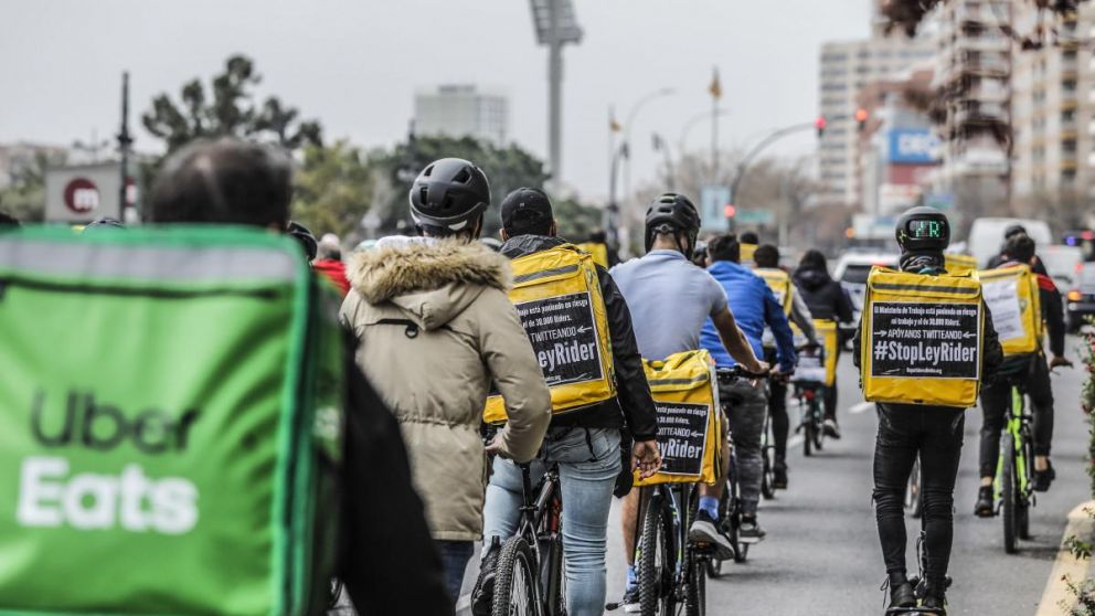 Cientos de repartidores se manifestaron meses atrás en diferentes ciudades de España contra el proyecto