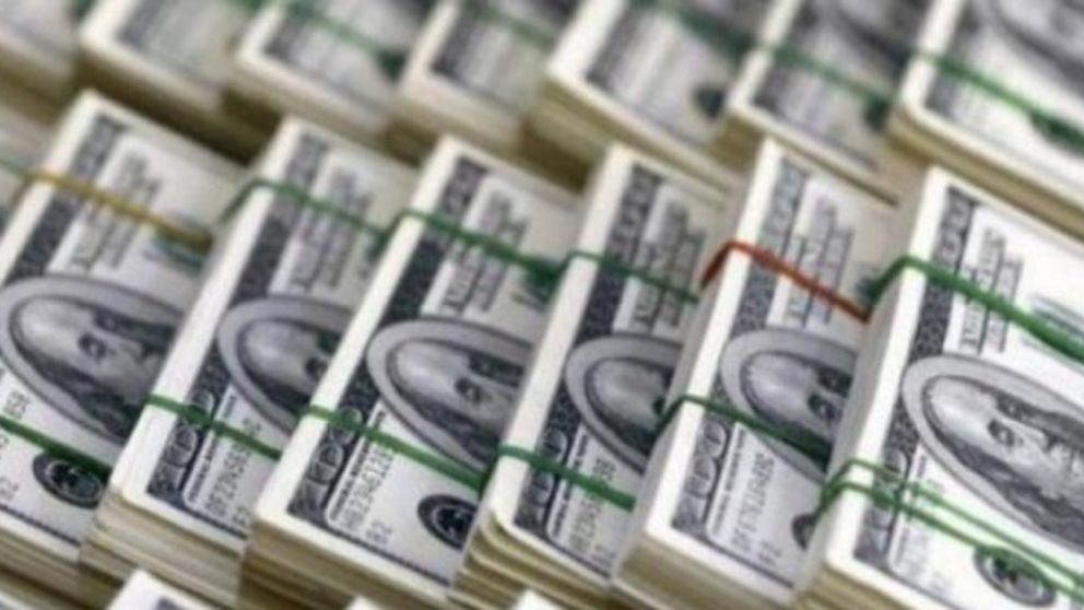 Paso a paso: la deuda en dólares marca otra semana positiva