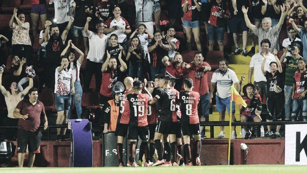 Las hinchadas están cada vez más cerca de volver a las canchas