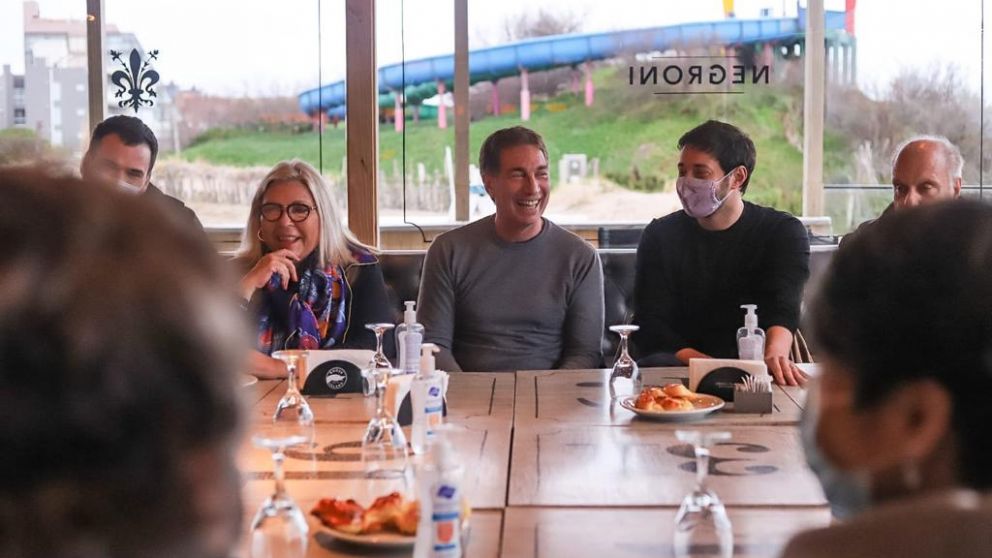 Adem�s de Santilli y Carri�, estuvieron presentes Mart�n Yeza, Hern�n Lombardi y Juan Manuel L�pez