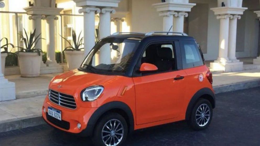 Tito y Tita: autos eléctricos argentinos