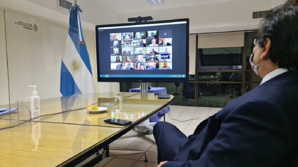 En pandemia la mesa nacional de gremios, empleadores y Gobierno tiene modalidad virtual