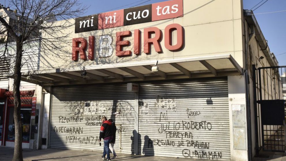 Ribeiro cerrará 60 locales y quedarán en pie sólo 20, uno en CABA.