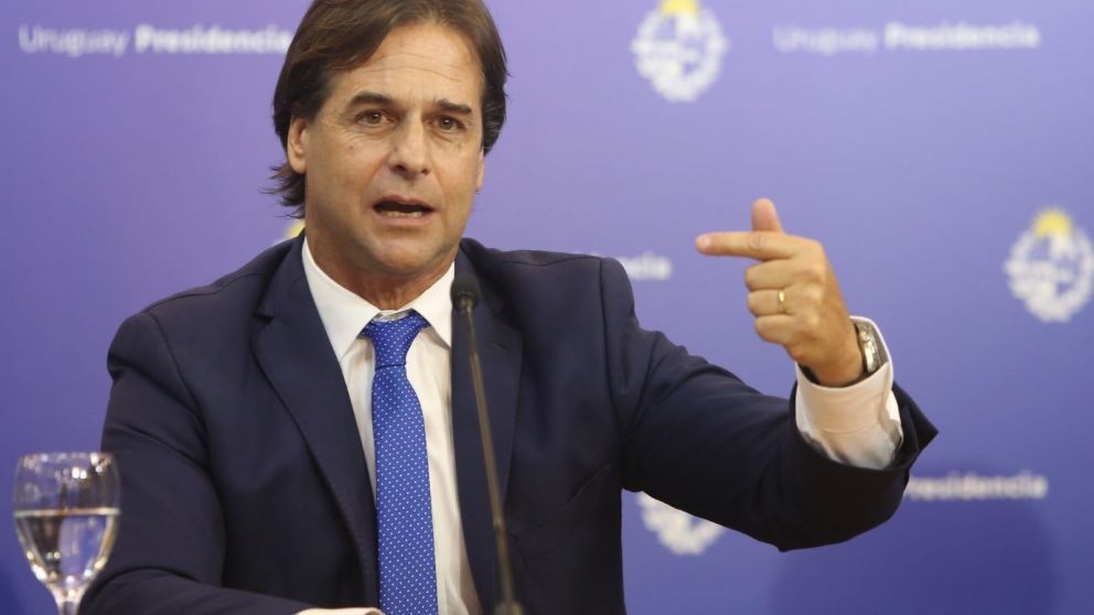 Uruguay: Lacalle Pou aseguró que “lograron gobernar sin poner impuestos"