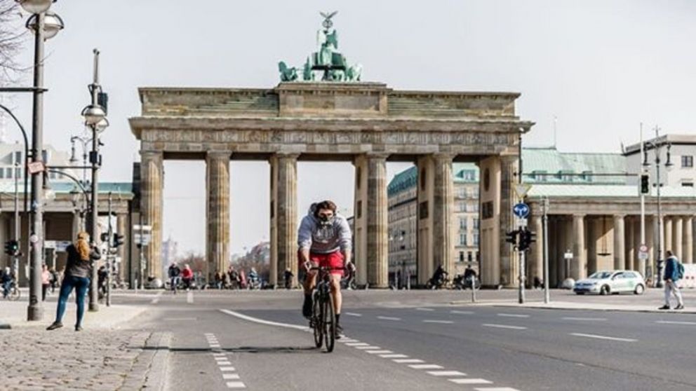 Habrá nuevas restricciones en Alemania si los casos de covid aumentan, pero solo para los no vacunados