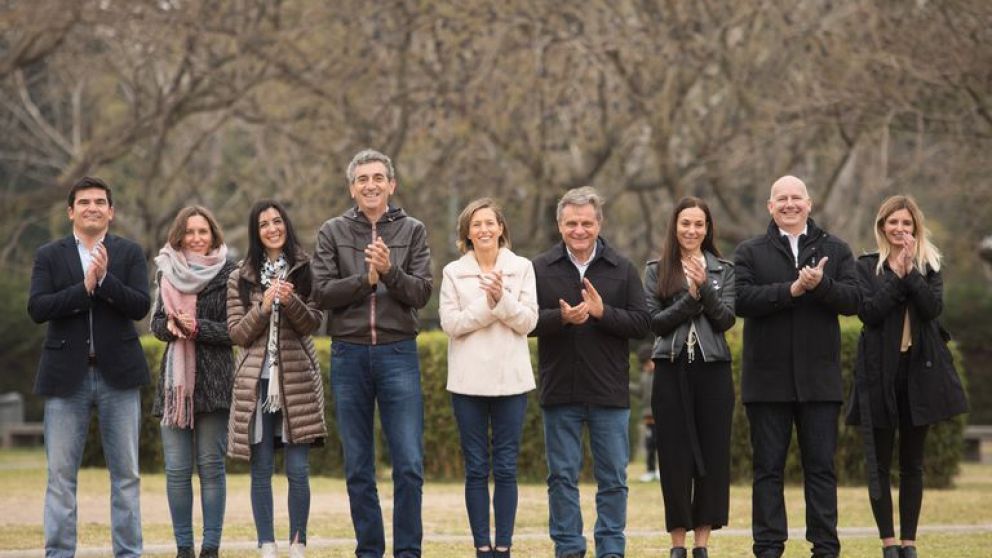 Randazzo encabez� la presentaci�n oficial en sociedad de su lista, en La Plata