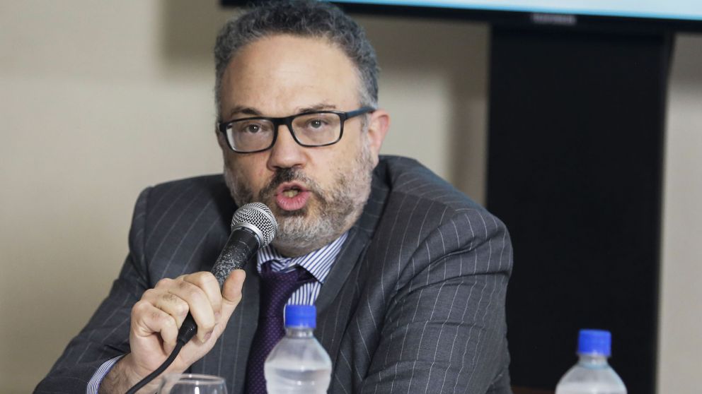 Kulfas destacó que hay 12 de 16 sectores de la actividad industrial que están en aumento