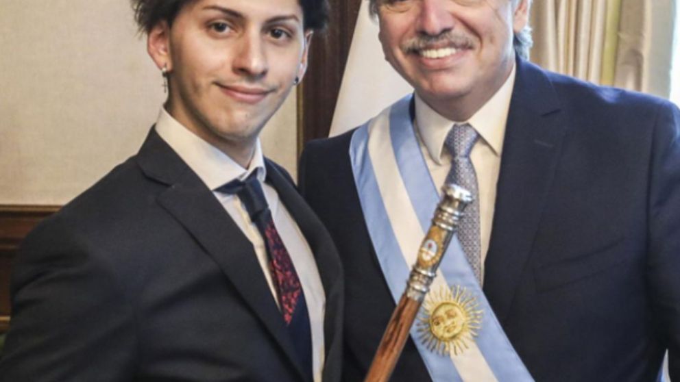 El hijo del presidente cambiará su DNI a no binario