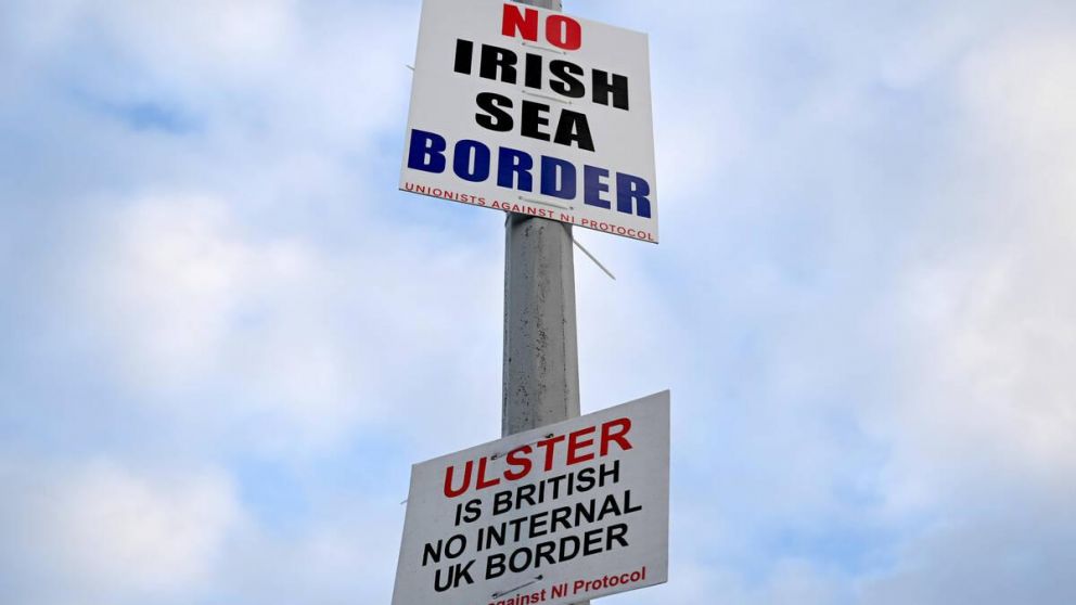 La idea de una frontera física en Irlanda continúa despertando polémica
