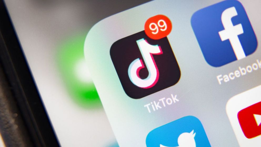 TikTok ya tiene la misma cantidad de descargas que Facebook