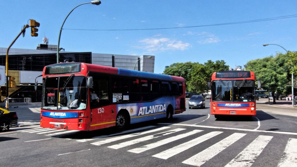 El lugar se encontraba en pleno funcionamiento, con un total de 30 ómnibus.
