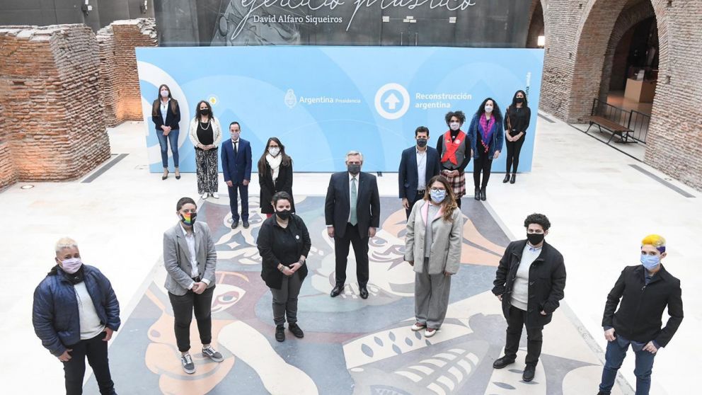 DNI no binario: X es la tercera categoría además de hombre y mujer