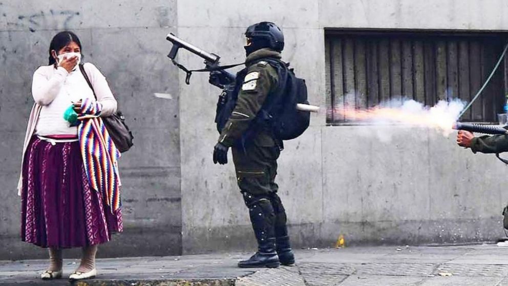 Env�o de armas a Bolivia: "Una vez que confirmemos la identidad y tengamos la certeza sobre ello comunicaremos tanto al pueblo boliviano como al pueblo argentino de qui�n se trata�"