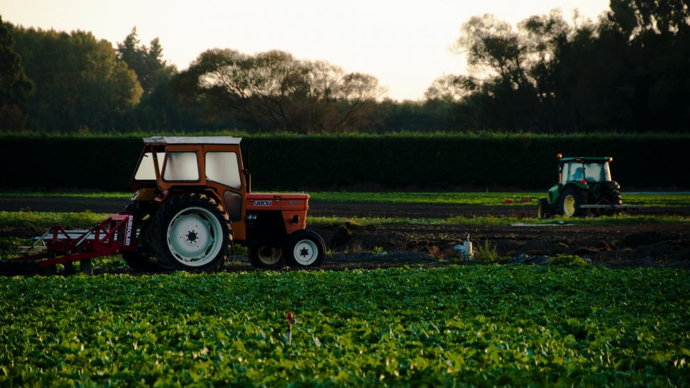 Maquinaria agrícola: ¿Cómo se clasifican los distintos tipos?