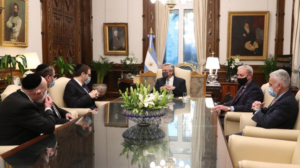 Alberto y los dirigentes de la AMIA expresaron la necesidad de ser proactivos en la ejecución de las alertas rojas