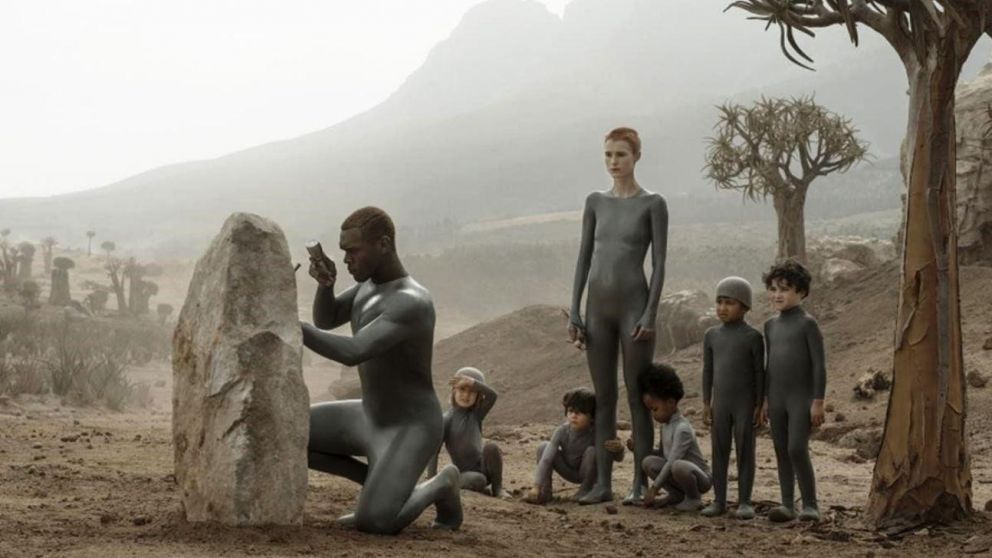 Dos androides, a cargo de salvar a la humanidad.