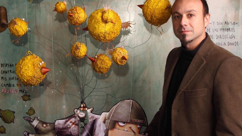 Pablo Bernasconi: "El libro nos protege de la desazón, es el barbijo del intelecto"