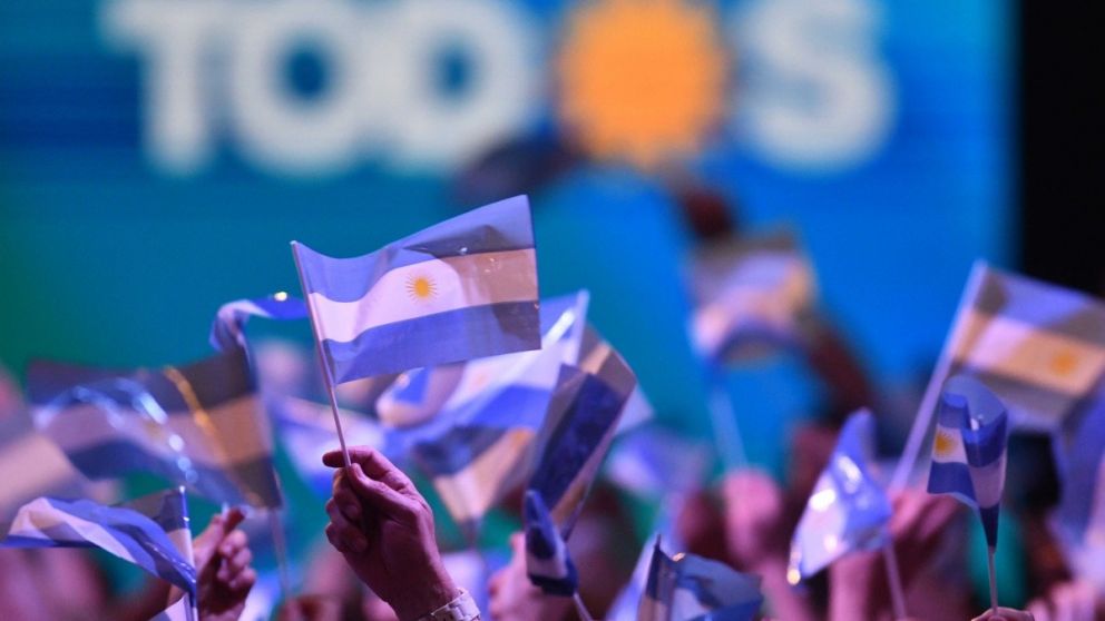 El frente de Todos se encamina a presentar su alianza electoral con la unidad como premisa