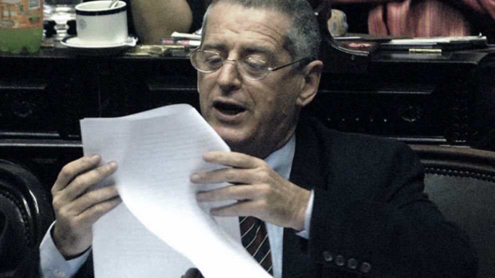 Landau fue además tres veces diputado nacional e intendente de Escobar